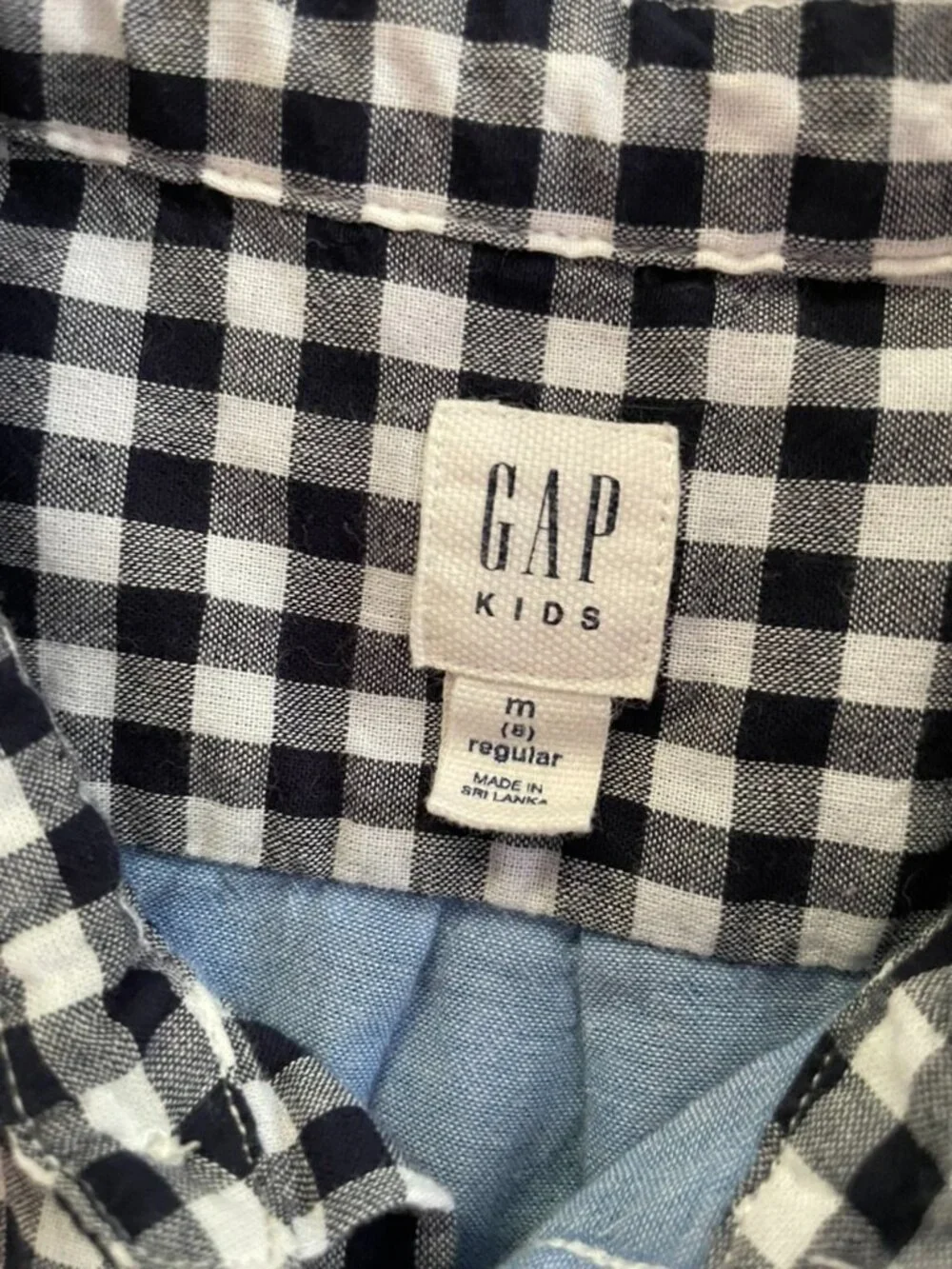 Gap Kids Bundle of Two Button Down Boy's Shirts Size M (8) EUC - Pristine